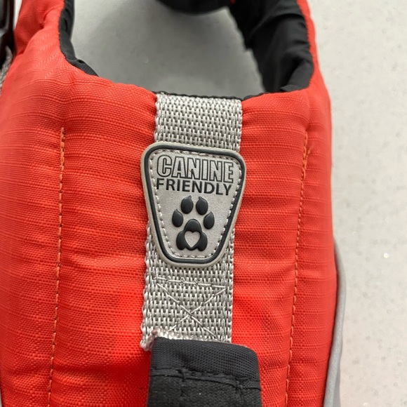 Used pet life jacket. Size small. - Picture 6 of 8
